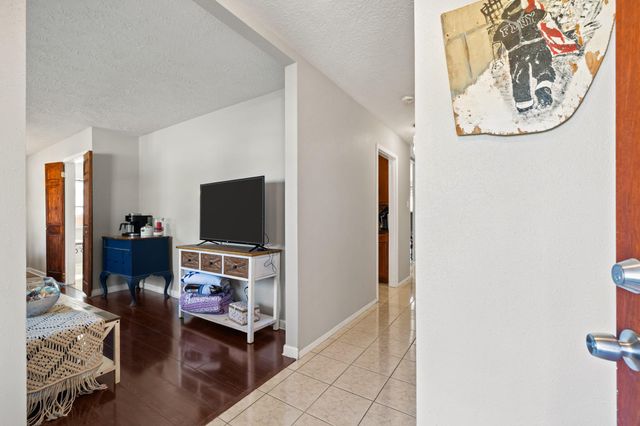 2785 Pinewood Drive, League City, TX 77573