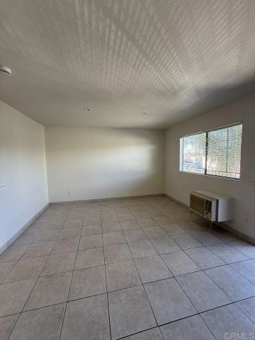 4120 Estrella Ave 14, San Diego, CA 92105