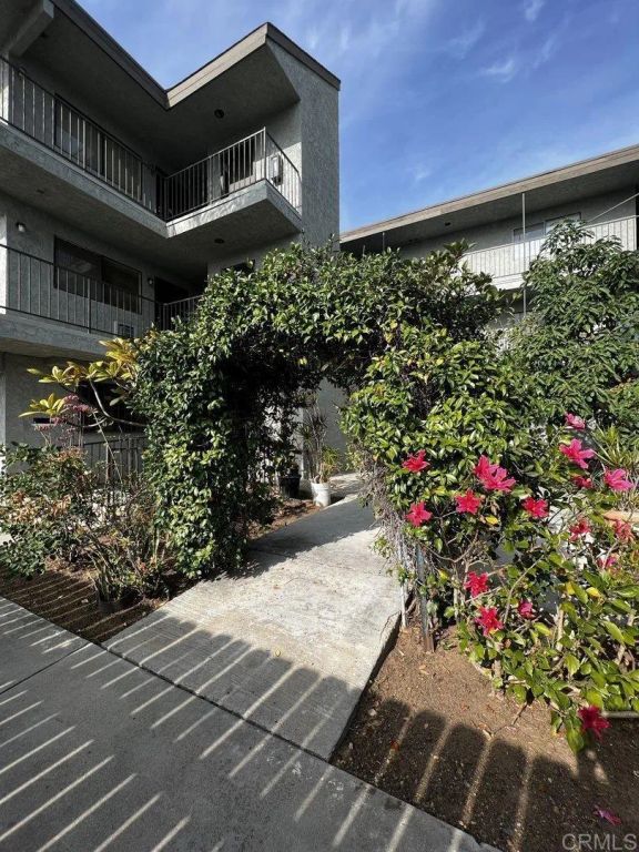 4120 Estrella Ave 14, San Diego, CA 92105