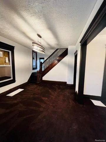 7720 E Canfield Street, Detroit, MI 48214