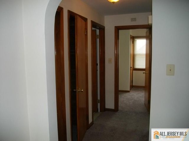 6 Linwood Place, North Brunswick, NJ 08902