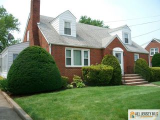6 Linwood Place, North Brunswick, NJ 08902