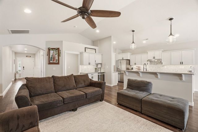716 Osprey Dr, Cheney, WA 99004