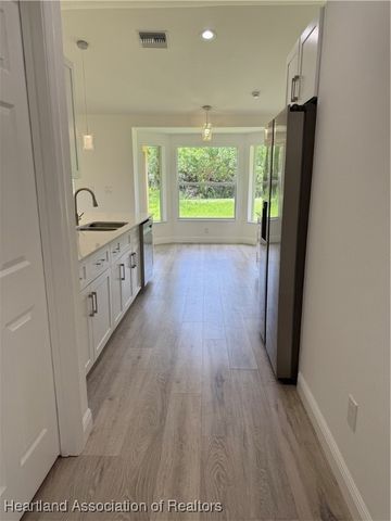 229 Sunbeam Avenue, Lake Placid, FL 33852