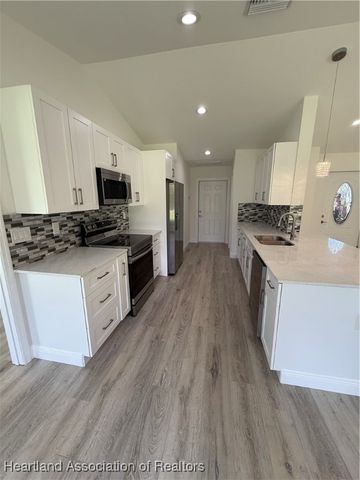 229 Sunbeam Avenue, Lake Placid, FL 33852