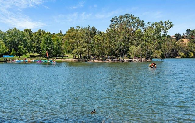 216 Montclair Road, Los Gatos, CA 95032