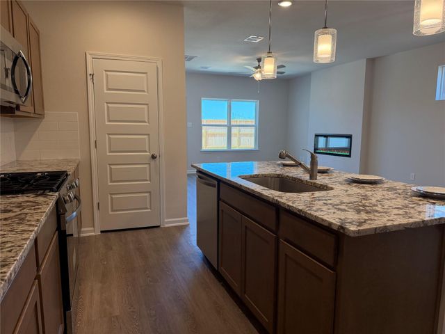 336 Palero Path, Brookshire, TX 77423
