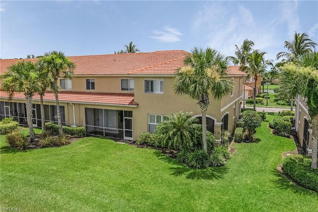 2427 Laurentina LN, Cape Coral, FL 33909