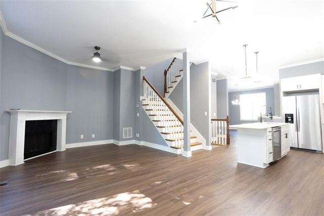 4871 PINNACLE Drive, Stone Mountain, GA 30088