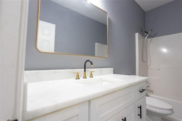 4871 PINNACLE Drive, Stone Mountain, GA 30088