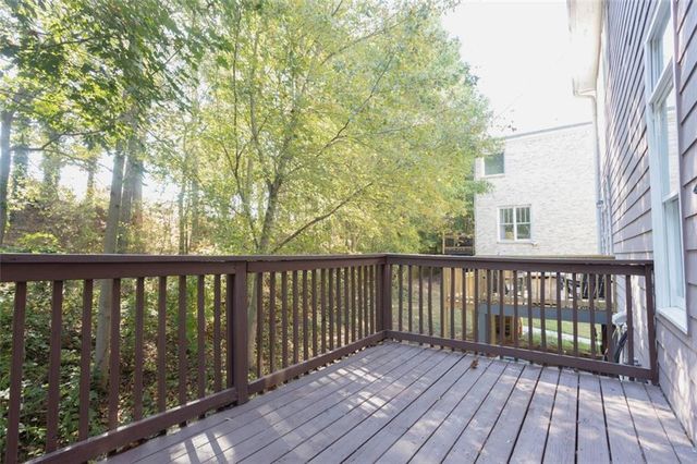 4871 PINNACLE Drive, Stone Mountain, GA 30088