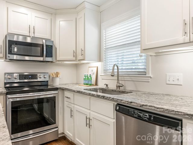 6706 Brynwood Drive, Charlotte, NC 28220