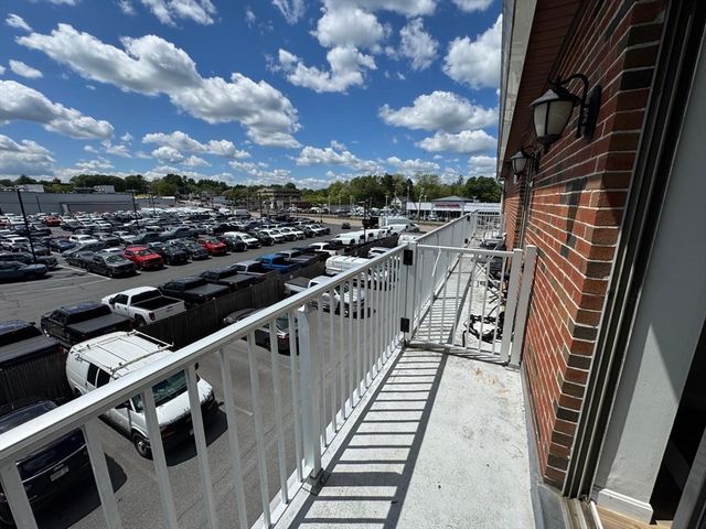 1186 Worcester Rd 231, Framingham, MA 01702
