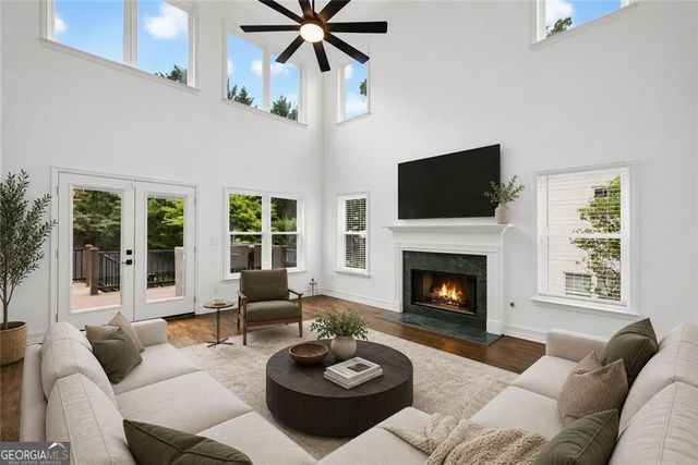 1327 Oaklawn Avenue NE, Brookhaven, GA 30319
