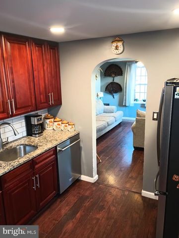 219 FRONT ST, Fieldsboro, NJ 08505