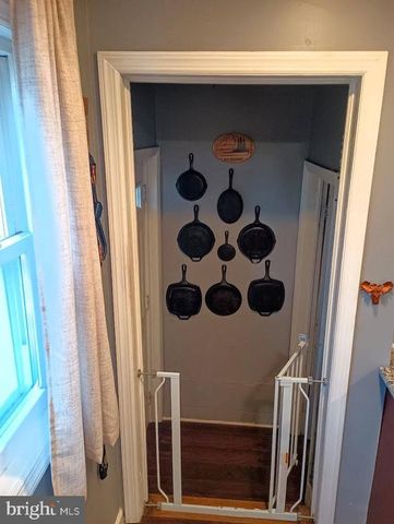 219 FRONT ST, Fieldsboro, NJ 08505