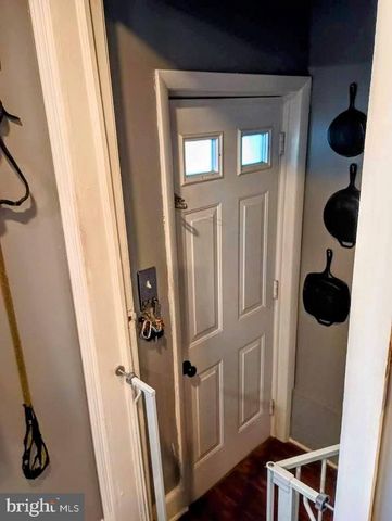 219 FRONT ST, Fieldsboro, NJ 08505