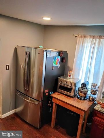 219 FRONT ST, Fieldsboro, NJ 08505