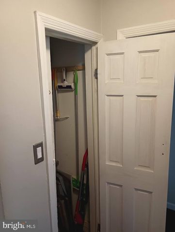 219 FRONT ST, Fieldsboro, NJ 08505