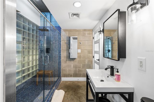 213 N 12TH STREET, Tampa, FL 33602