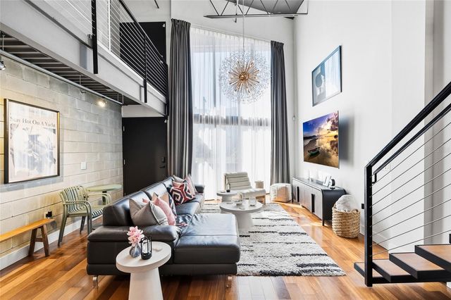 213 N 12TH STREET, Tampa, FL 33602