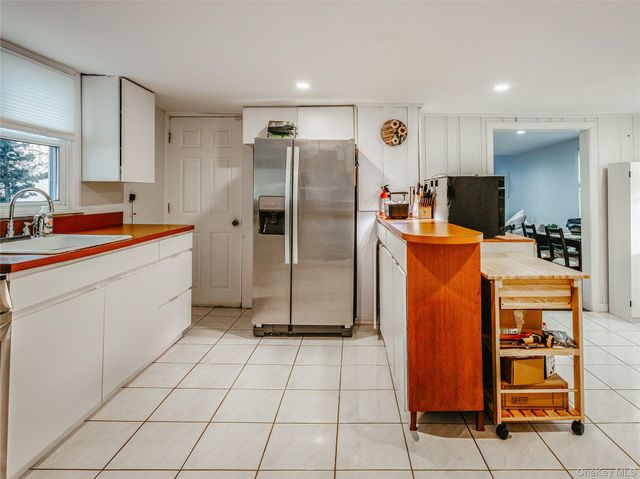 17 Mott Street, Patchogue, NY 11772