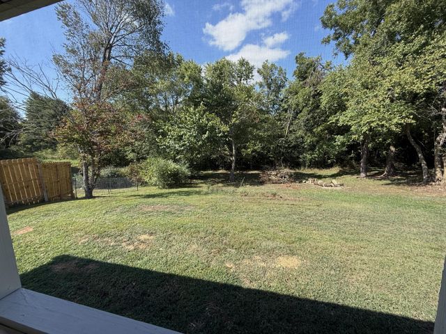 165 County Road 900, Etowah, TN 37331