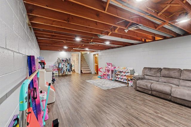 1830 Kings Court, Muskegon, MI 49445