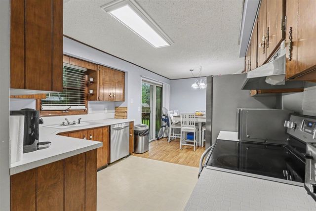 1830 Kings Court, Muskegon, MI 49445