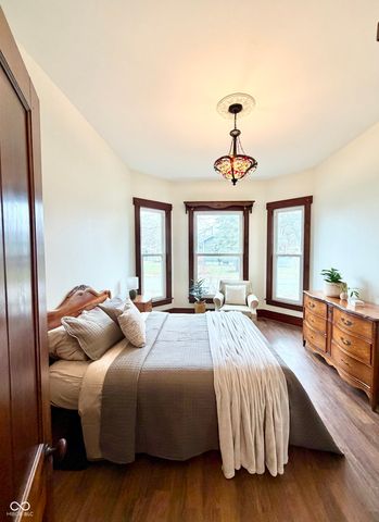 1302 5th Street, Covington, IN 47932