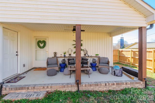 1325 E Cannon Avenue, Albemarle, NC 28001