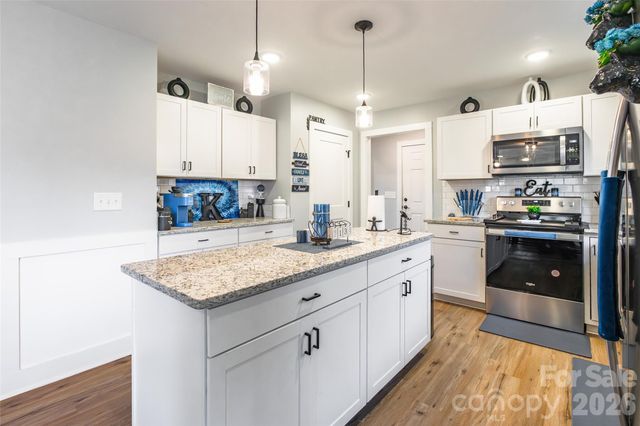 1325 E Cannon Avenue, Albemarle, NC 28001