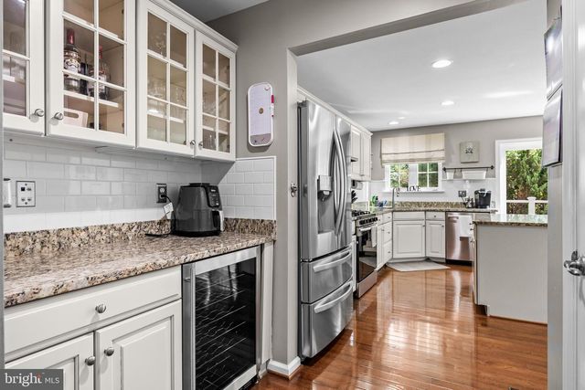 204 NATHAN DR, Cinnaminson, NJ 08077