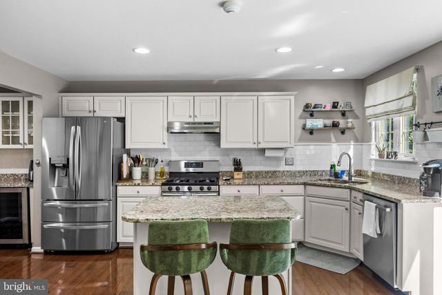 204 NATHAN DR, Cinnaminson, NJ 08077