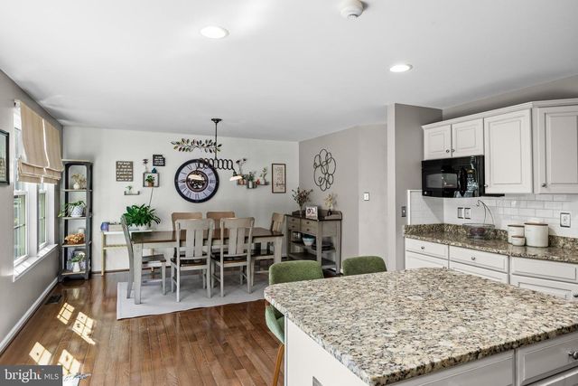 204 NATHAN DR, Cinnaminson, NJ 08077