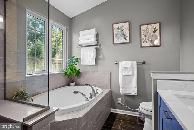 204 NATHAN DR, Cinnaminson, NJ 08077