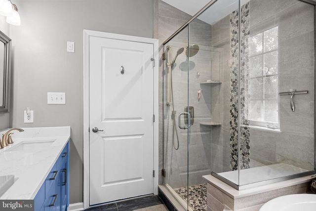 204 NATHAN DR, Cinnaminson, NJ 08077