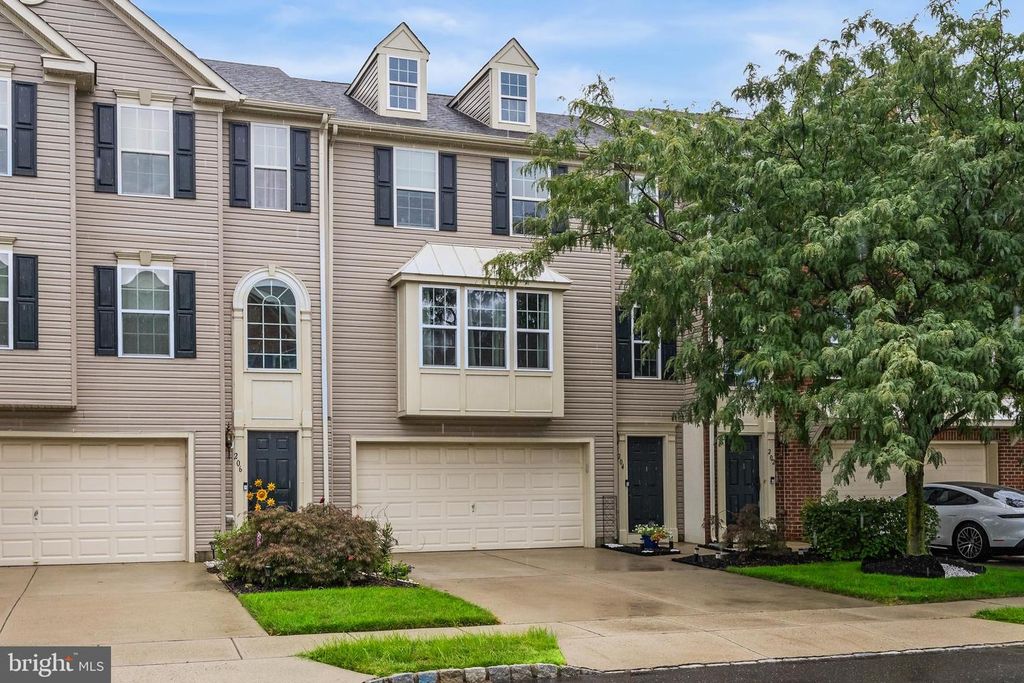 204 NATHAN DR, Cinnaminson, NJ 08077