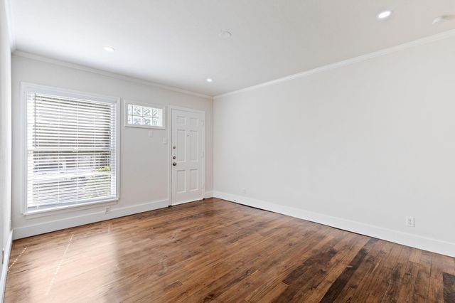 4101 Douglas Avenue 202, Dallas, TX 75219