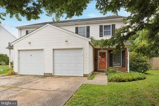 25 HIGHLAND AVE, Lansdale, PA 19446