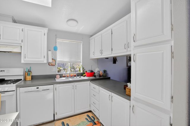 38809 E SPOTTED HORSE Trail, Florence, AZ 85132