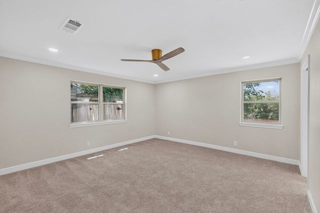 4001 Georgian Drive, Haltom City, TX 76117