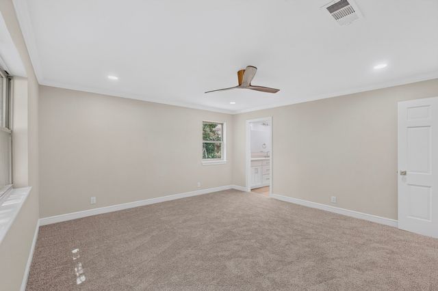 4001 Georgian Drive, Haltom City, TX 76117