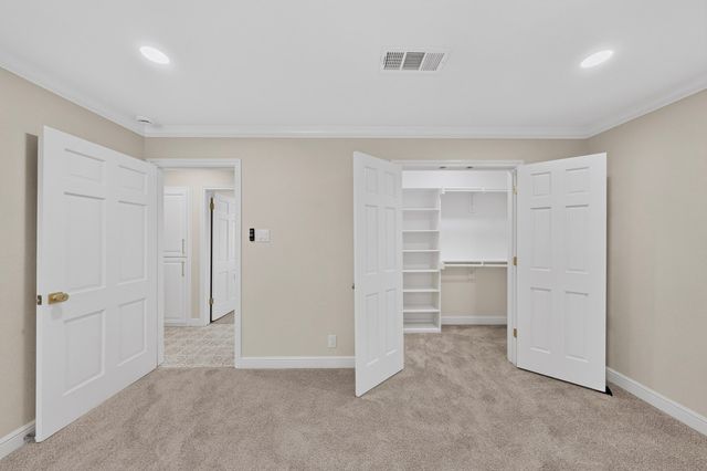 4001 Georgian Drive, Haltom City, TX 76117