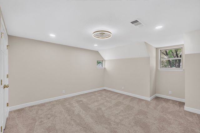 4001 Georgian Drive, Haltom City, TX 76117