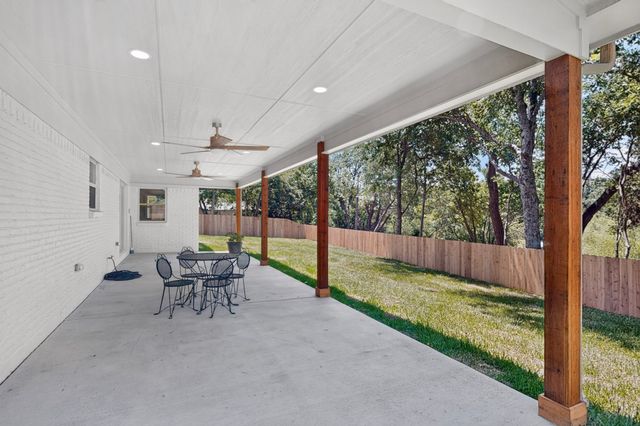 4001 Georgian Drive, Haltom City, TX 76117