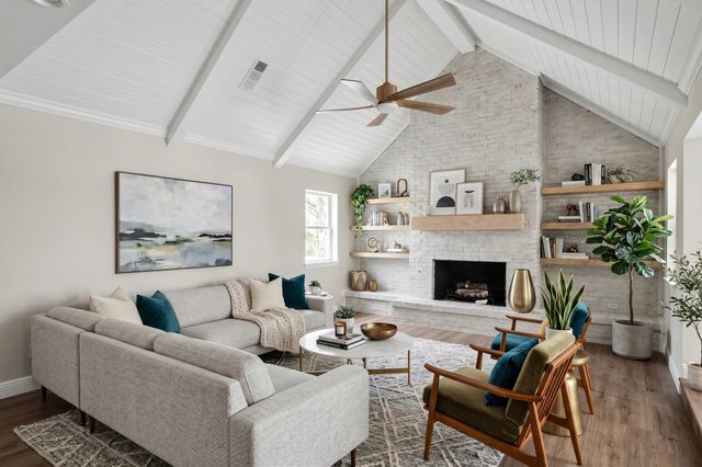 4001 Georgian Drive, Haltom City, TX 76117