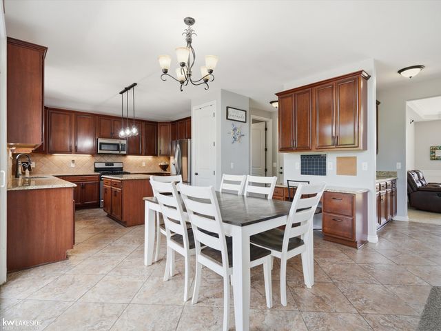 25346 Stanley Lane, South Lyon, MI 48178