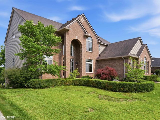 25346 Stanley Lane, South Lyon, MI 48178
