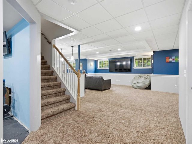 25346 Stanley Lane, South Lyon, MI 48178